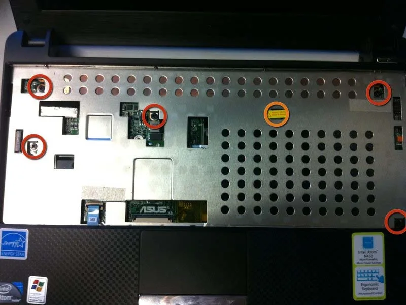 huong-dan-cach-thay-o-cung-asus-eee-pc-1001px-h8