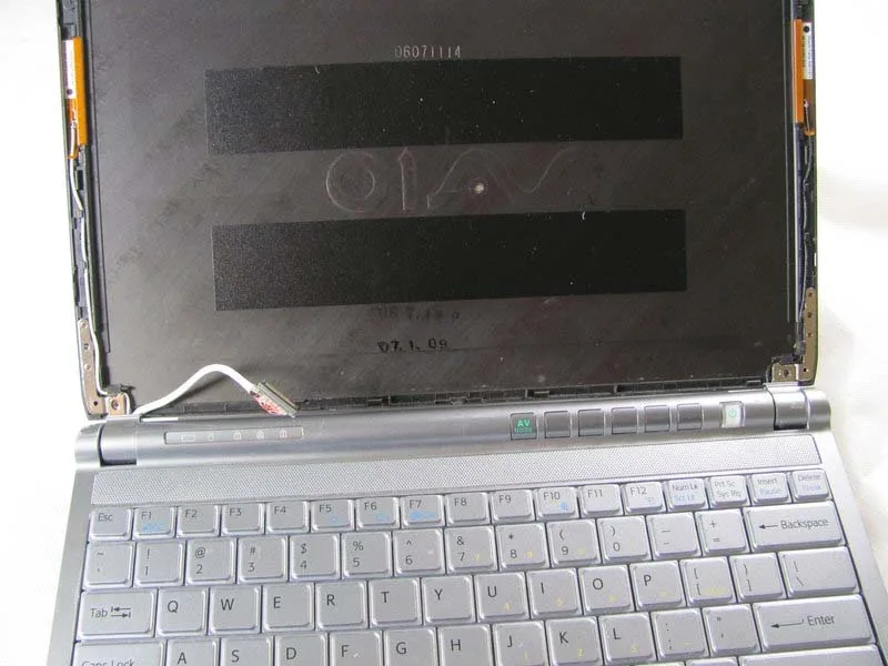 huong-dan-thay-man-hinh-hien-thi-sony-vaio-vgn-txn25n-h6