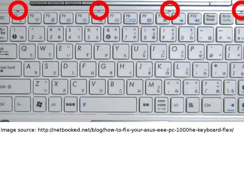 huong-dan-cach-thao-roi-phan-duoi-cua-asus-eee-pc-1000he
