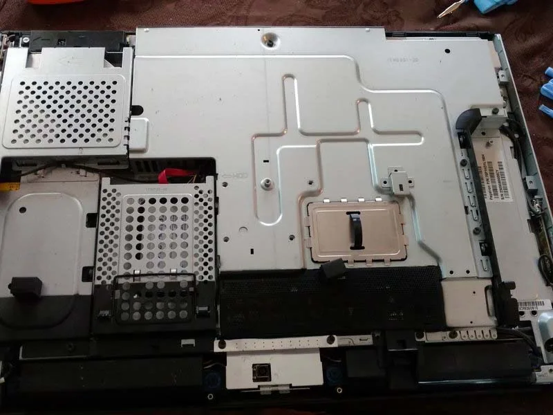 quat-tan-nhiet-laptop-hp-touchsmart-600-h9