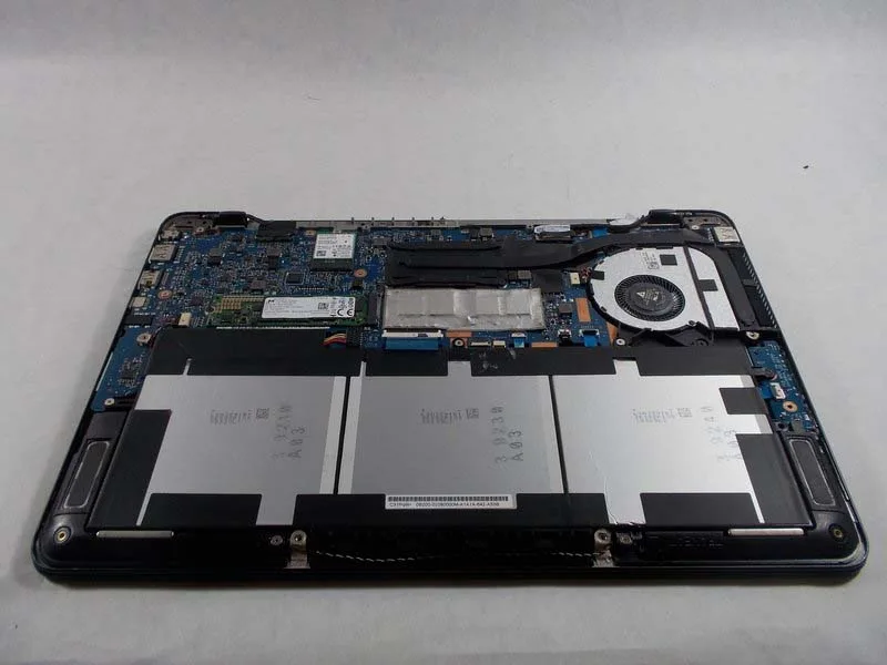 7-buoc-thay-bo-mach-nut-nguon-and-am-luong-asus-q324ua-bhi7t17-h3