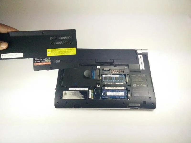 huong-dan-cach-thay-o-cung-sony-vaio-pcg-31311l-chuyen-nghiep-h3