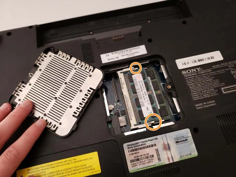 cach-thay-ram-cho-sony-vaio-vpcf115fm-h2