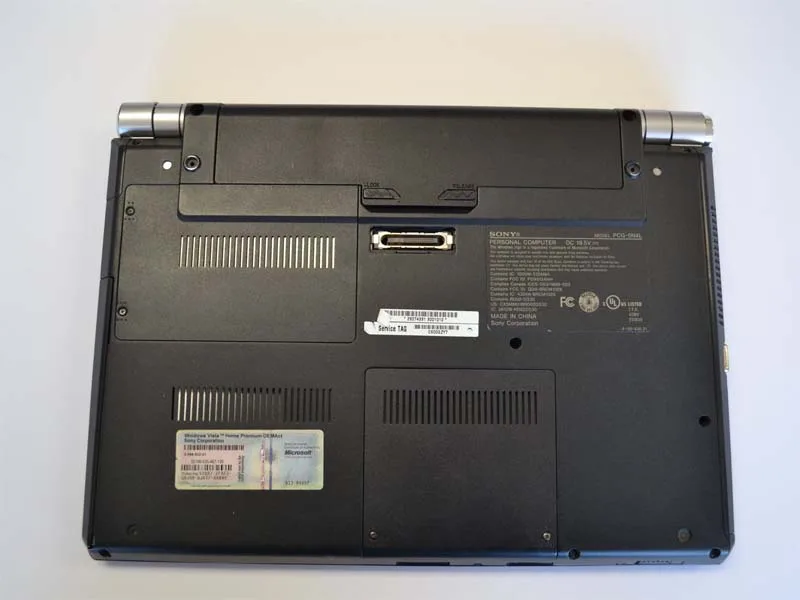 meo-thay-man-hinh-laptop-sony-vaio-vgn-sr140e-tai-nha