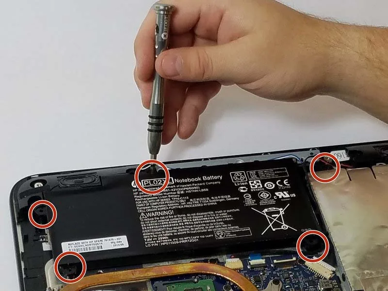 quy-trinh-thay-o-cung-hdd-cho-laptop-hp-pavilion-11-n010dx-h4