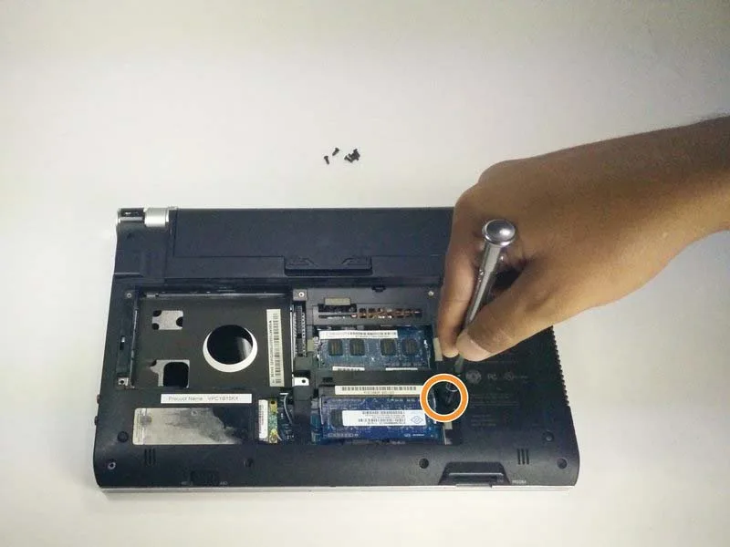 quy-trinh-thay-bo-mach-chu-sony-vaio-pcg-31311l-h9