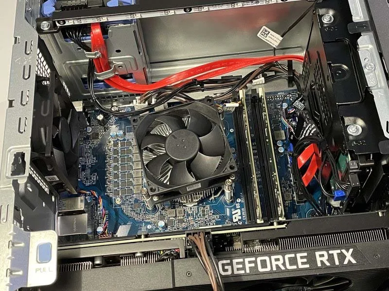 huong-dan-cach-thay-ram-cho-dell-g5-5000-gaming-pc-djon-gian-h8