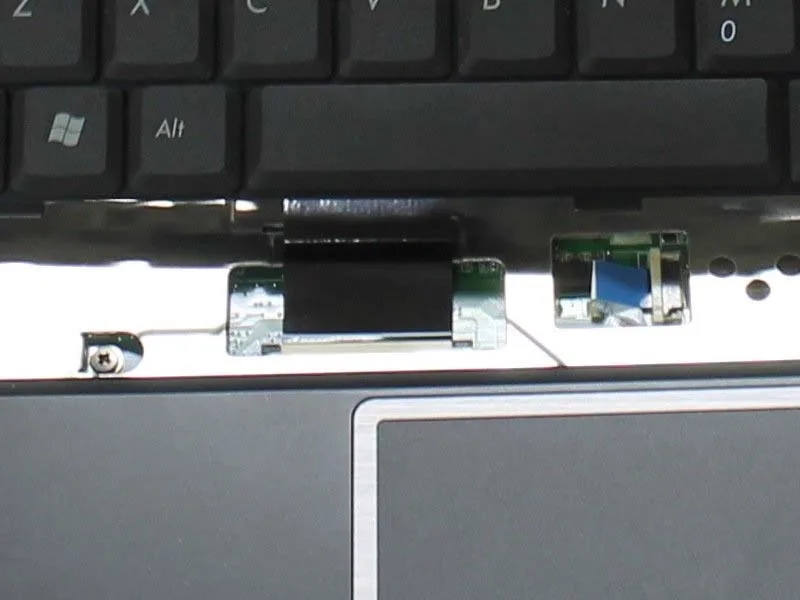 huong-dan-thay-ban-phim-laptop-asus-eee-pc-1000ha-h5