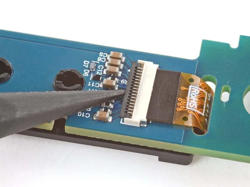 thay-bo-mach-giao-dien-ui-board-cua-tram-djien-di-djong-fixhub-h21