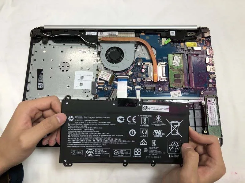 cac-buoc-thay-mainboard-bo-mach-chu-cho-laptop-hp-15-da0012dx-h7