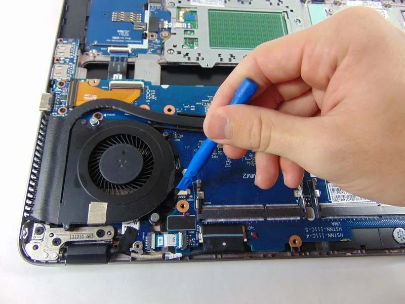 cach-thay-tan-nhiet-va-quat-cho-hp-elitebook-840-g1-h15