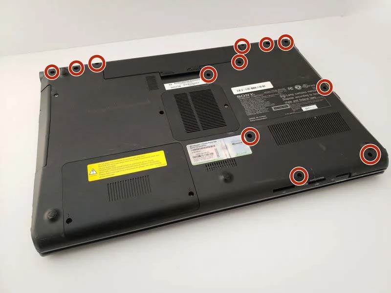 huong-dan-thay-the-cum-nap-lung-laptop-sony-vaio-vpcf115fm-h10