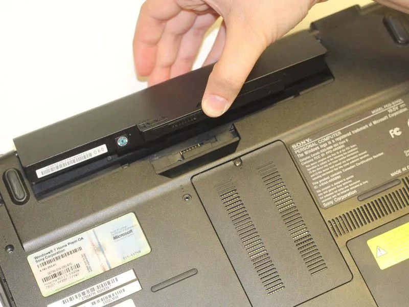 huong-dan-thay-quat-tan-nhiet-laptop-sony-vaio-vpccw17fx-h2