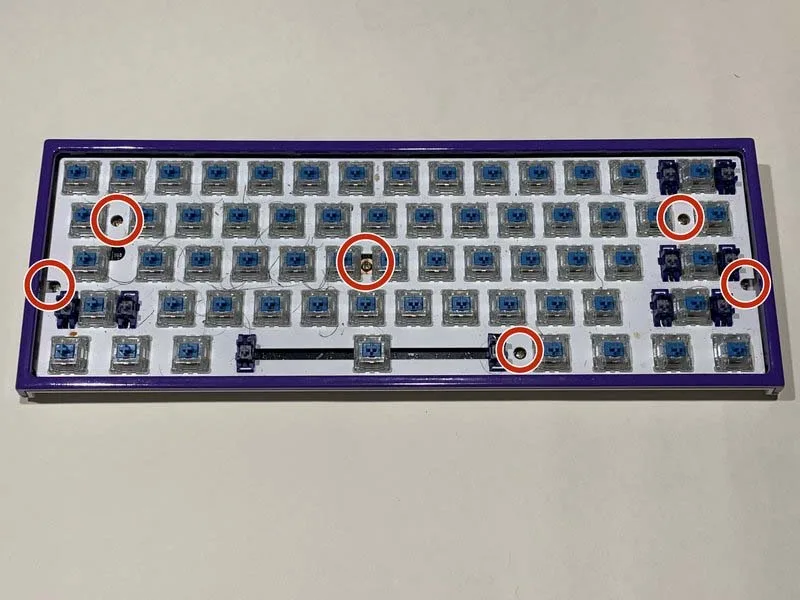 cach-thay-switch-cherry-mx-cho-ban-phim-ducky-one-2-mini-h4