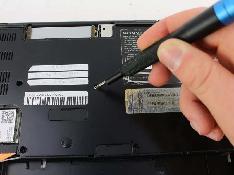 huong-dan-cach-thay-bang-aux-cho-sony-vaio-pcg-4121gl-h5