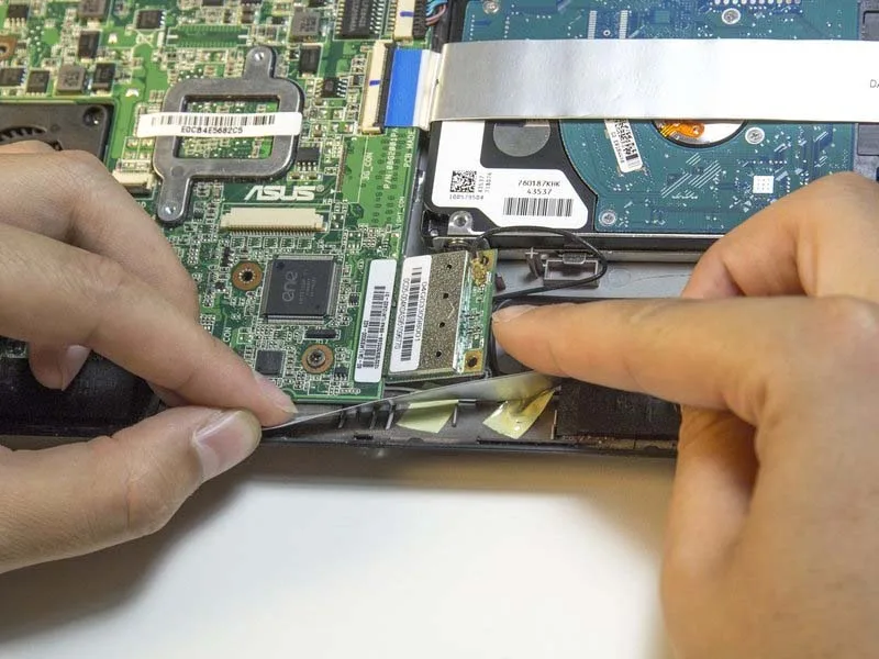 huong-dan-thay-the-wifi-cho-asus-eee-pc-1005peb-h19
