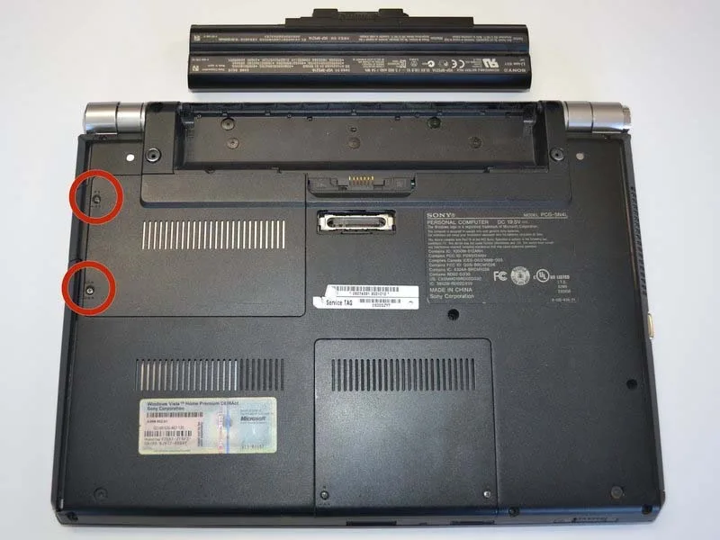 huong-dan-cac-buoc-thay-o-cung-laptop-sony-vaio-vgn-sr140e-h4