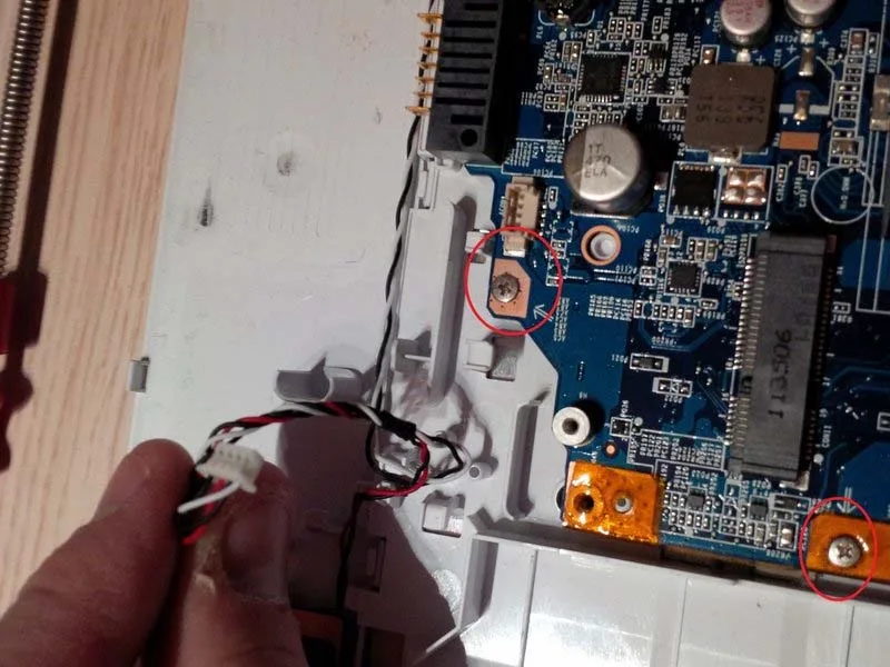 cach-thay-tan-nhiet-sony-vaio-vpceh2k1e-h12