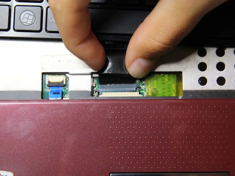 huong-dan-cach-thay-the-o-cung-cho-asus-eee-pc-1005peb-h10