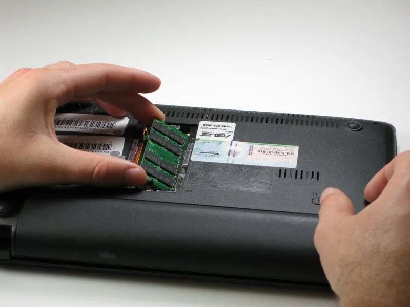 cach-thay-the-module-bluetooth-tren-asus-eee-pc-1005ha-h8