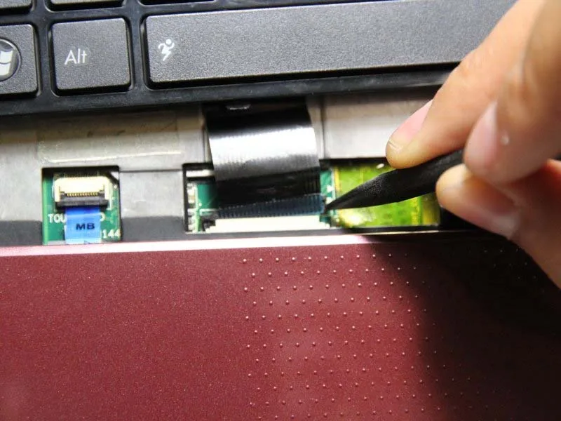huong-dan-thay-the-wifi-cho-asus-eee-pc-1005peb-h9