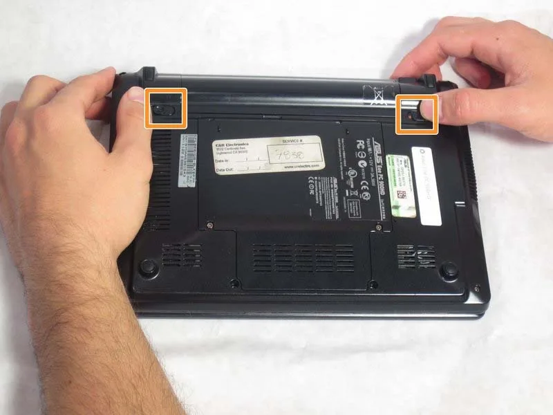 cac-buoc-thay-clicker-tren-asus-eee-pc-900hd