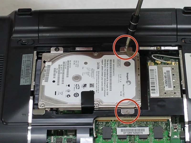 huong-dan-cach-thay-o-cung-asus-eee-pc-1000ha-h5