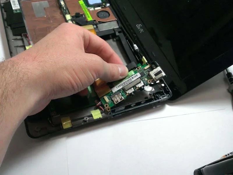 quy-trinh-thao-roi-asus-eee-pc-1008ha-djon-gian-hieu-qua-h7