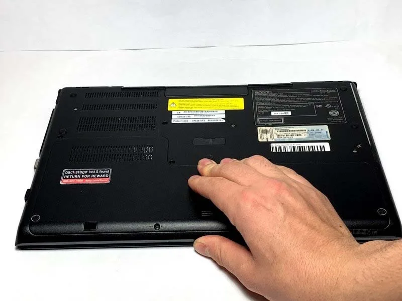 huong-dan-cach-thay-the-o-cung-sony-vaio-pcg-41216l-djon-gian-h2