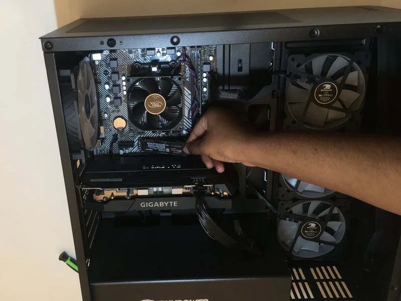 cach-thay-o-djia-ibuypower-trace-4-9310-m2-nvme-h4
