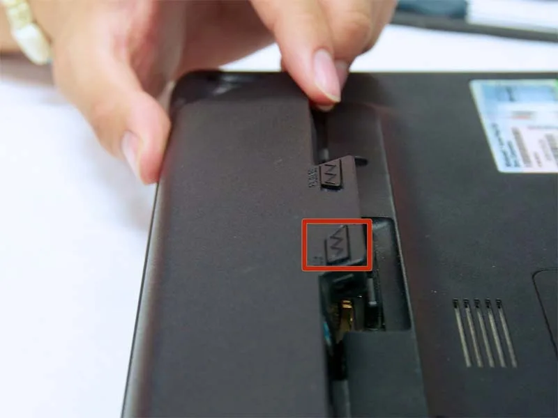 quy-trinh-thay-ram-cho-sony-vaio-vgn-nw240f-pcg-7184l-h3