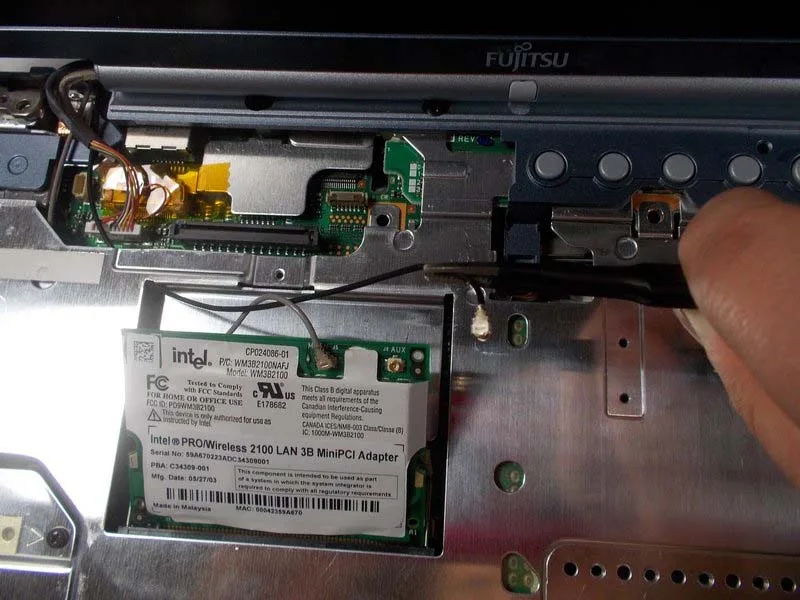 huong-dan-thay-bo-chuyen-djoi-pci-tren-fujitsu-lifebook-s6120-h9