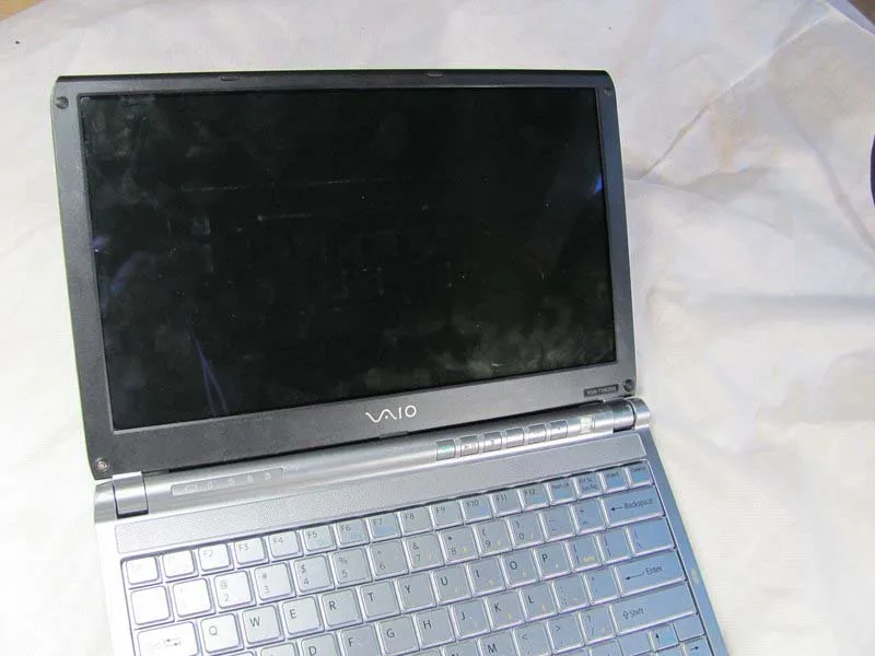 huong-dan-thay-man-hinh-hien-thi-sony-vaio-vgn-txn25n