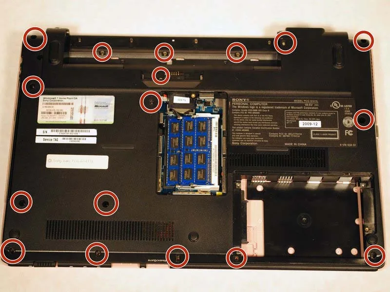cach-thay-cong-tai-nghe-cho-laptop-sony-vaio-vpcw21fx-h8