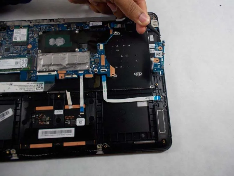 7-buoc-thay-bo-mach-nut-nguon-and-am-luong-asus-q324ua-bhi7t17-h7