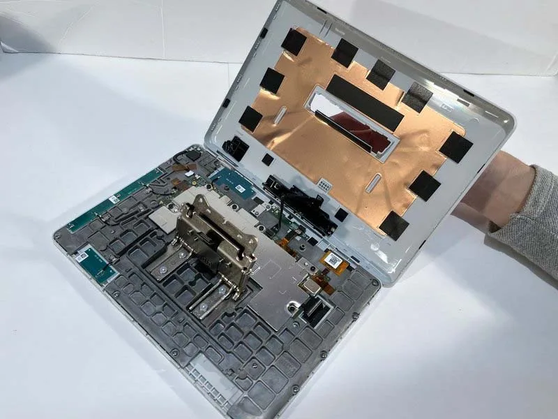 huong-dan-thay-bo-mach-hien-thi-display-pcb-cho-amazon-echo-show-10-the-he-3-h16