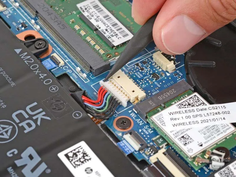 quy-trinh-thay-o-ssd-cho-hp-elitebook-840-g7-h7