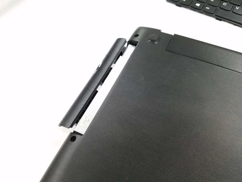 mach-ban-cach-thay-o-cung-laptop-lenovo-ideapad-110-15isk-h5