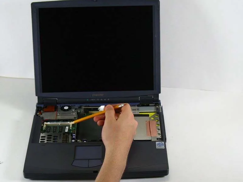 huong-dan-thay-ram-tren-sony-vaio-pcg-f360-h8