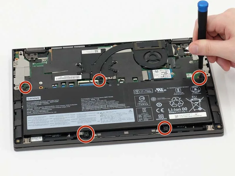 cach-thay-o-ssd-cho-laptop-lenovo-yoga-c640-13im-h4