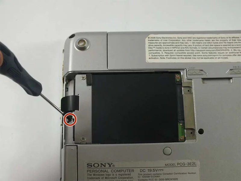 huong-dan-cach-thay-o-cung-cho-sony-vaio-pcg-3e2l-chuan-xac-h3