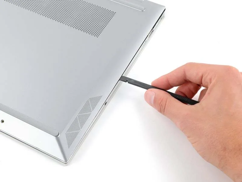 huong-dan-thay-nap-lung-hp-pavilion-15-eg-h7