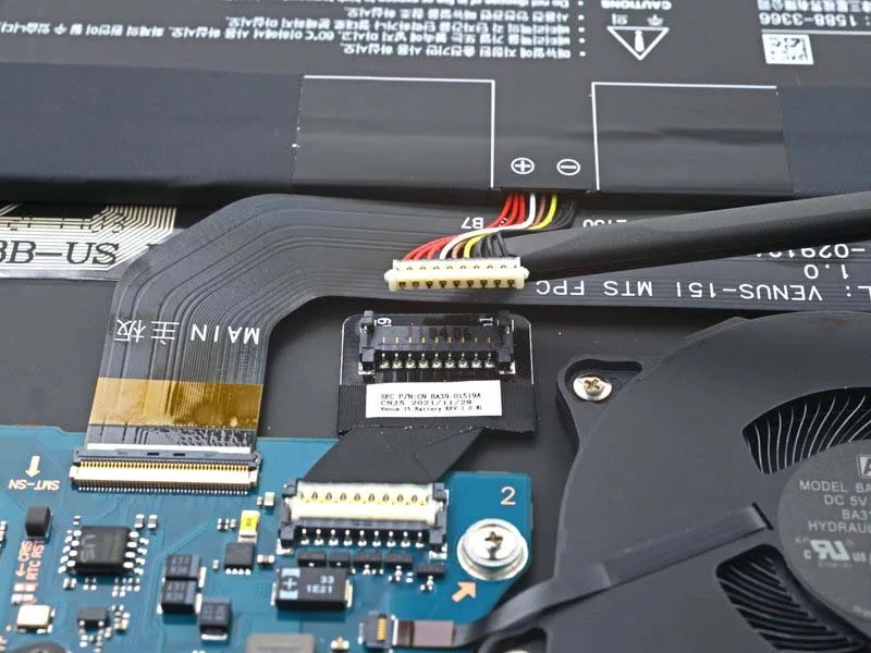 cach-thay-o-ssd-phu-tren-samsung-galaxy-book-pro-15-h7