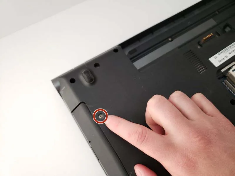 huong-dan-thay-the-cum-nap-lung-laptop-sony-vaio-vpcf115fm-h6