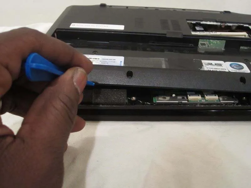 cach-thay-quat-tan-nhiet-tren-asus-eee-pc-t101mt-h8