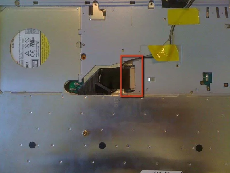 huong-dan-cach-thay-man-hinh-lcd-sony-vaio-vgn-fs640-h6