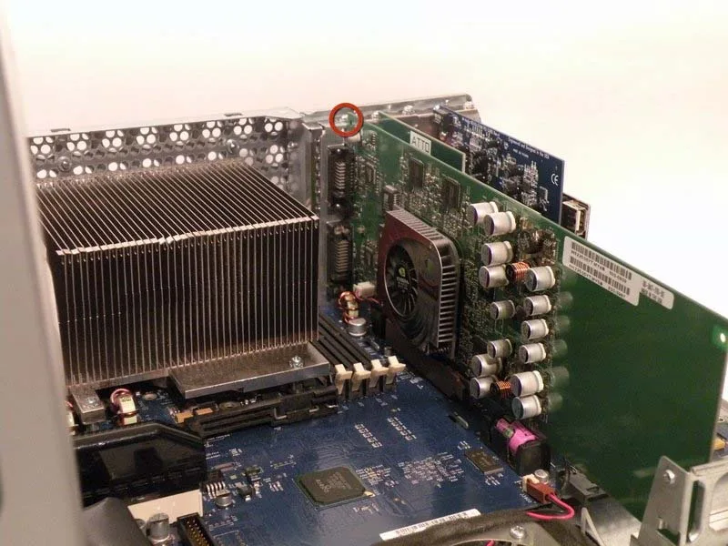 huong-dan-cach-thay-the-pci-tren-power-mac-g4-mdd-chuan-xac-100-h4