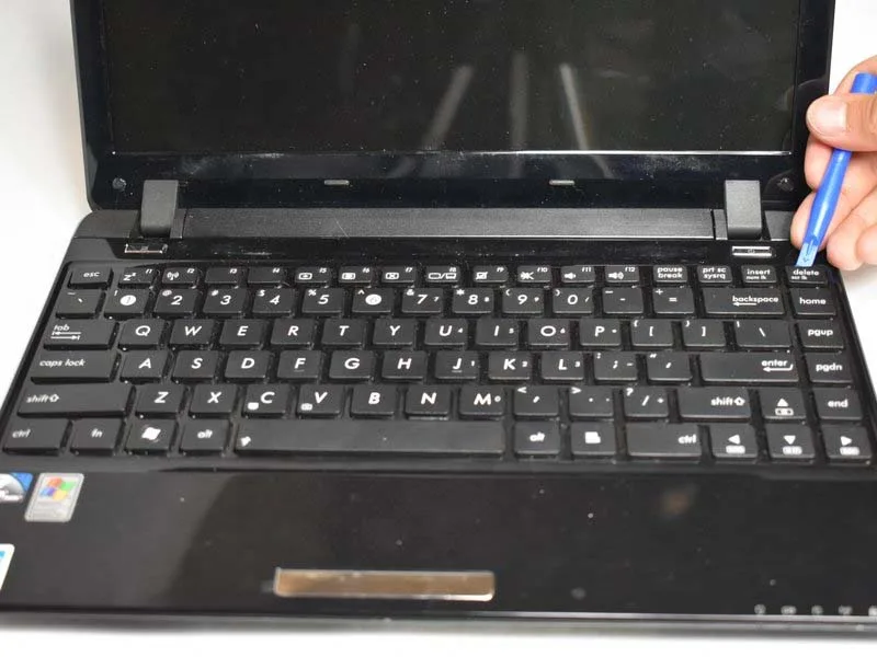 cac-buoc-thay-ban-phim-laptop-asus-eee-pc-1201hab-tiet-kiem-nhat