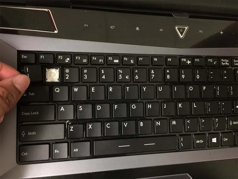 huong-dan-thay-phim-tren-cyberpowerpc-fangbook-ms-1763-h3