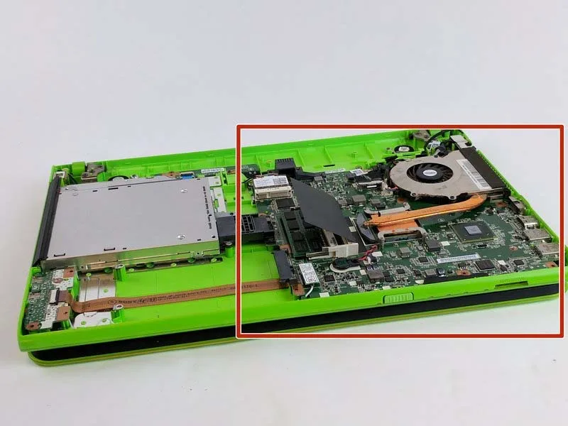 huong-dan-thay-man-hinh-lcd-laptop-sony-vaio-vpccb290x-h6